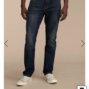 Lucky Brand Men’s Jeans. 33Wx27L. Broken in like a dusty cowboy. Delicious.